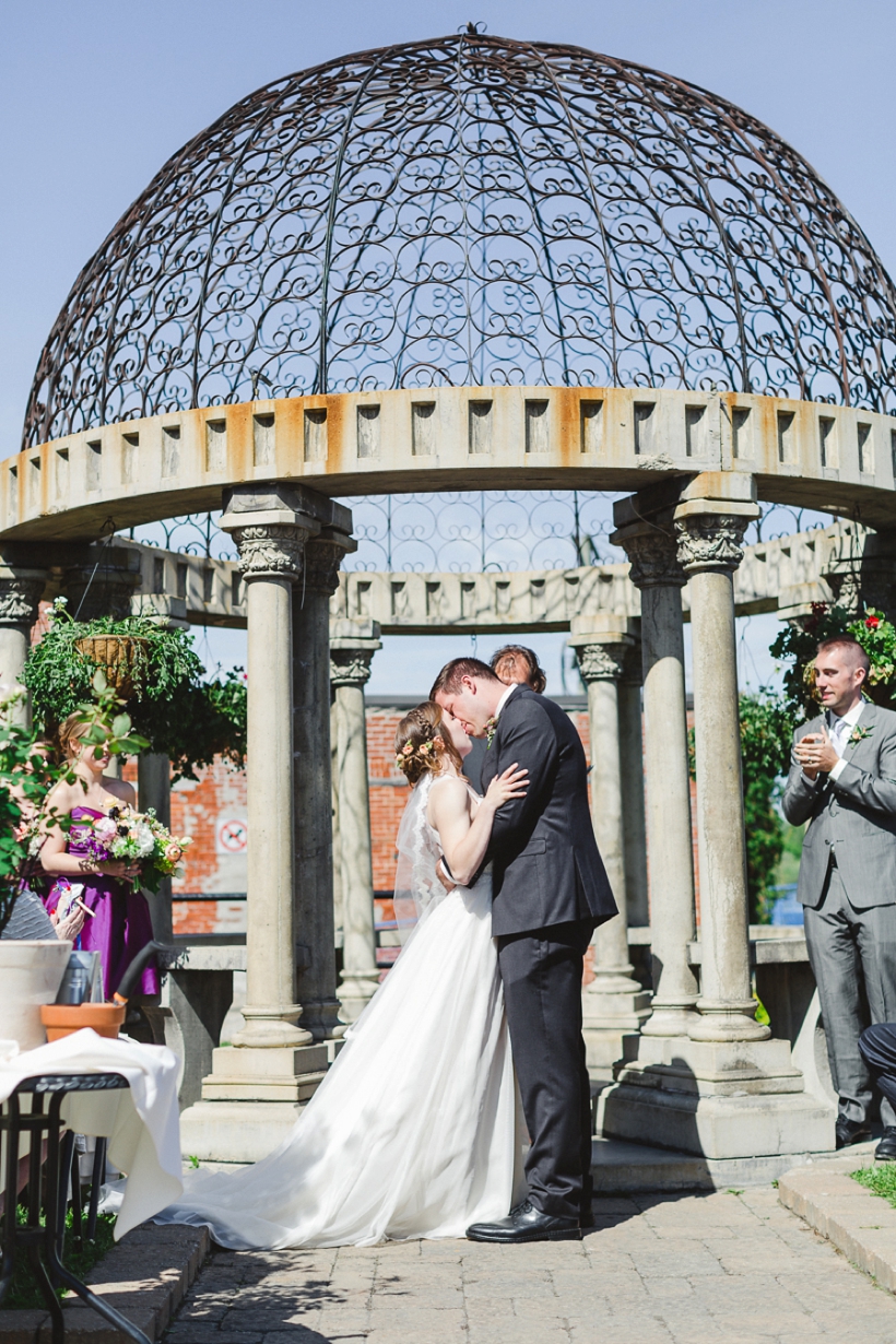 melissa-and-kevin-espace-canal-lisa-renault-photographe-mariage-montreal-wedding-photographer_0037