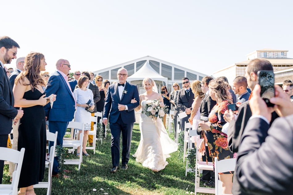 Amelie-and-Peter-Domaine-Bouchard-Champagne-Wedding-Lisa-Renault-Photographie-Photographe-Mariage-Montreal-Wedding-Photographer_0027.jpg