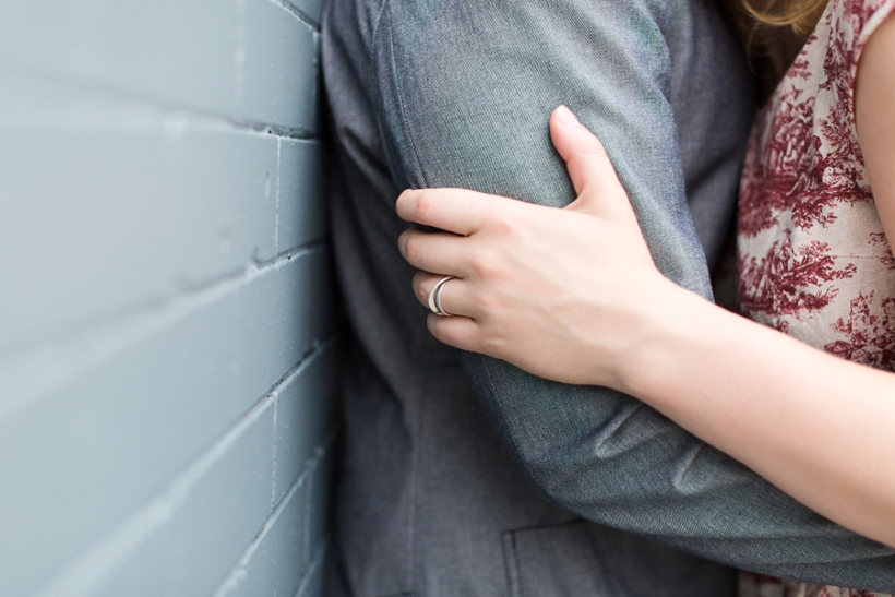 lisa-renault-photographe-engagement-montreal-dieu-du-ciel-avenue-laurier_0018.jpg