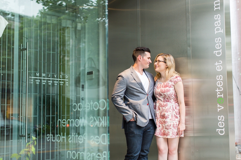 lisa-renault-photographe-engagement-montreal-dieu-du-ciel-avenue-laurier_0021.jpg