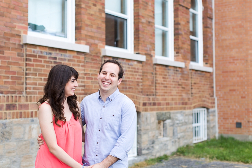 lisa-renault-photographe-montreal-john-abbott-college-engagement-session_0003.jpg