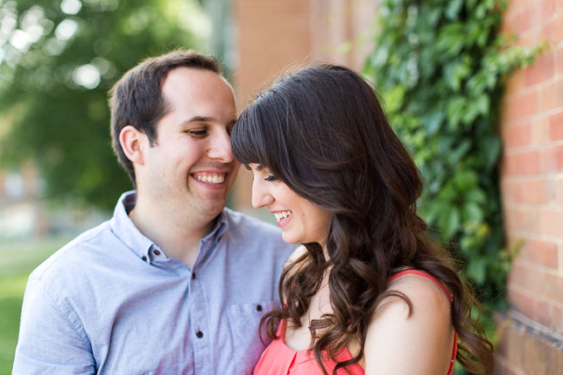 lisa-renault-photographe-montreal-john-abbott-college-engagement-session_0008.jpg