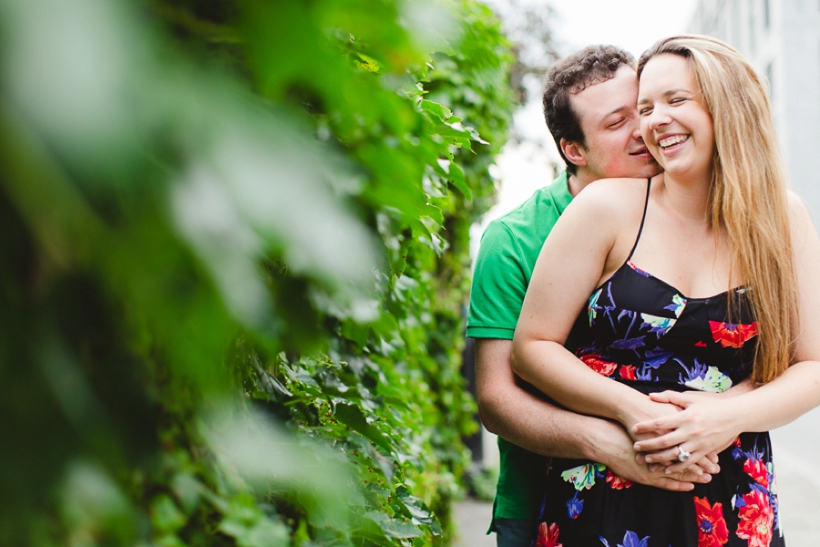 lisa-renault-photographe-montreal-seance-engagement-vieux-port_0008.jpg