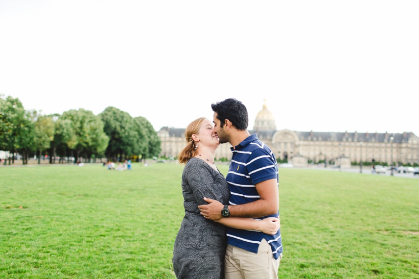 lisa-renault-photographe-paris-engagement-session-france_0002.jpg