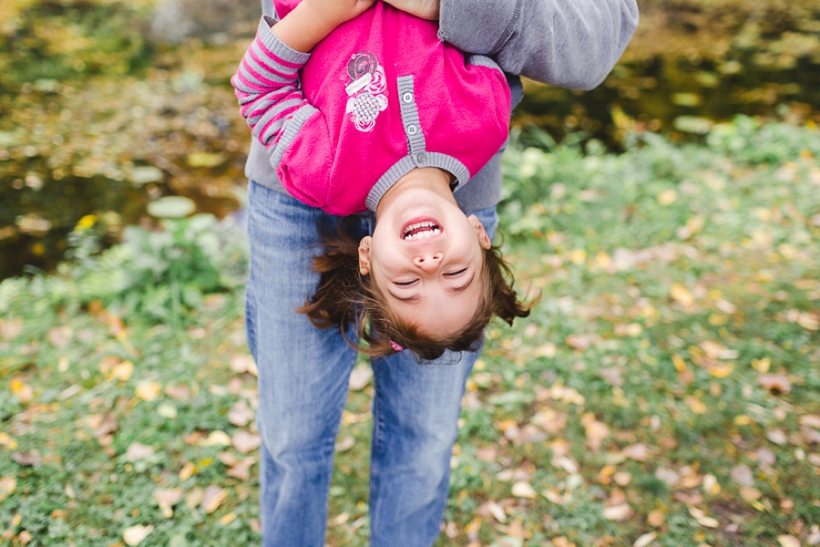 lisa-renault-photographe-famille-montreal-seance-automne-parc-national-du-mont-saint-bruno_0030.jpg