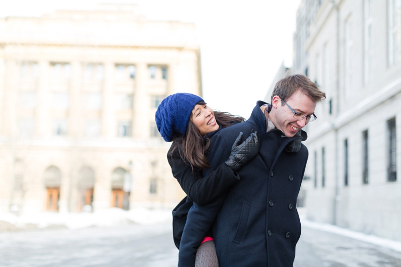 lisa-renault-montreal-photographer-winter-engagement-photo-session-at-montreal-old-port_0023.jpg