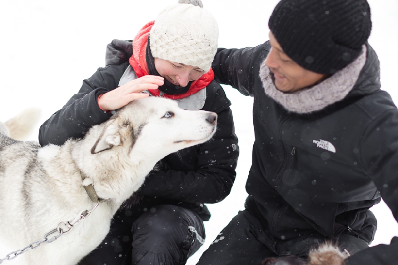 lisa-renault-photographe-montreal-seance-photo-de-couple-d-hiver-laurentides_0006.jpg