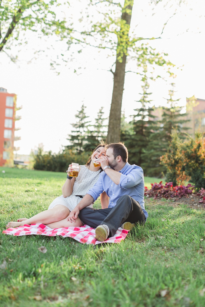 lisa-renault-photographe-seance-engagement-montreal_0043.jpg