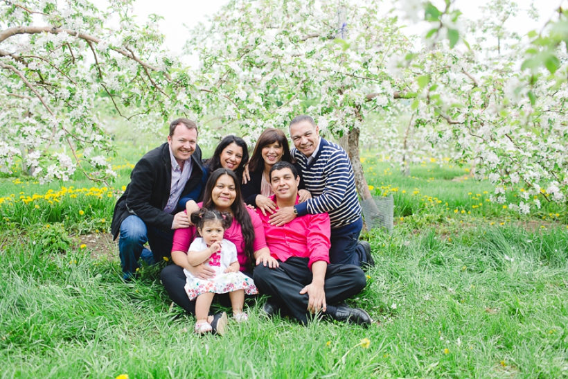 seance-photo-de-famille-verger-oka-lisa-renault-photographie-photographe-montreal_0003.jpg