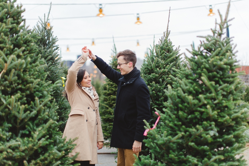 seance-fiancailles-engagement-session-atwater-market-lisa-renault-photographie-montreal-photographer_0003.jpg