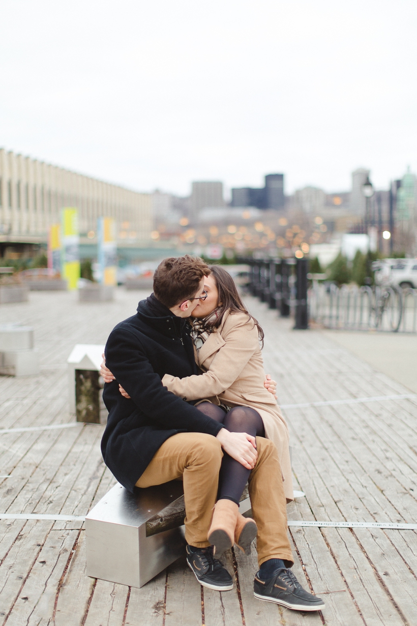 seance-fiancailles-engagement-session-atwater-market-lisa-renault-photographie-montreal-photographer_0015.jpg