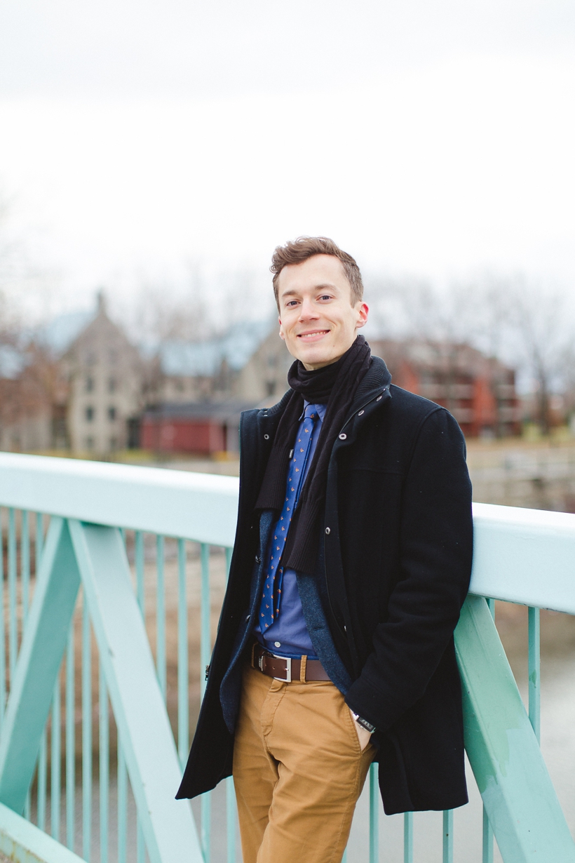 seance-fiancailles-engagement-session-atwater-market-lisa-renault-photographie-montreal-photographer_0022.jpg