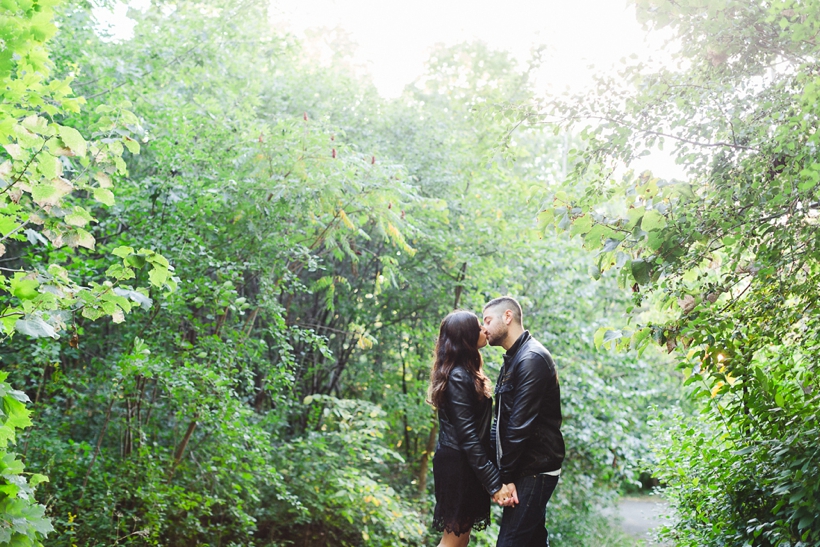 seance-photo-de-fiancailles-engagement-session-lisa-renault-photographie-montreal-photographer_0021.jpg