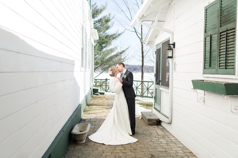 Mariage-Marie-Annick-et-Fabien-Manoir-Hovey-Lisa-Renault-Photographie-Montreal-Wedding-Photographer_0052.jpg