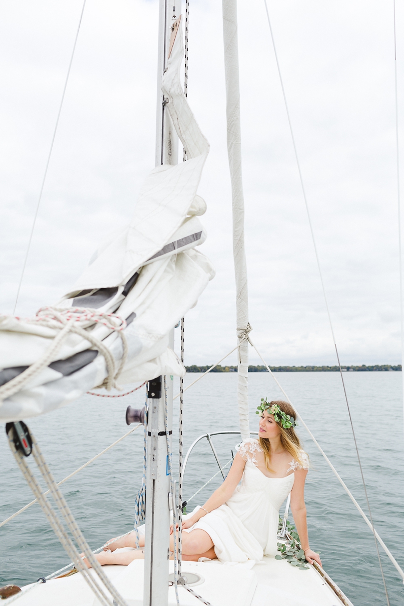 Sailboat-Elopement-Inspiration-Shoot-Lisa-Renault-Photographie-Montreal-Photographer_0059.jpg