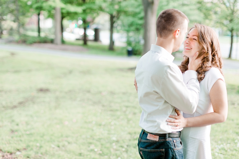 Catherine-and-Mathieu-Engagement-Session-Lisa-Renault-Photographie-Montreal-Photographer_0008.jpg