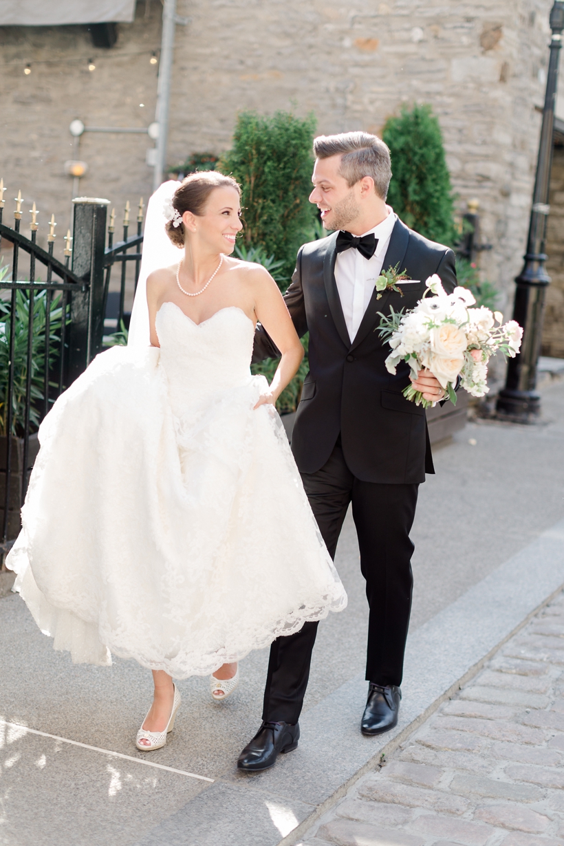 Samantha-and-Mark-Auberge-Saint-Gabriel-Lisa-Renault-Photographie-Montreal-Wedding-Photographer_0061.jpg