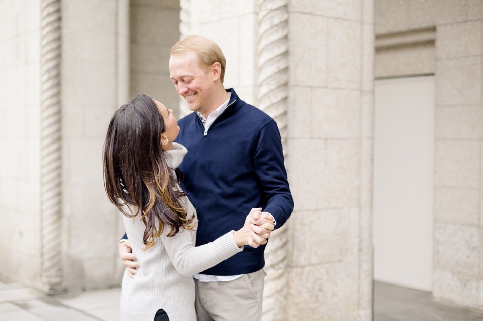 Stephanie-and-Rick-Montreal-Downtown-Engagement-Session-Lisa-Renault-Photographie-Photographe-Mariage-Montreal_0017.jpg