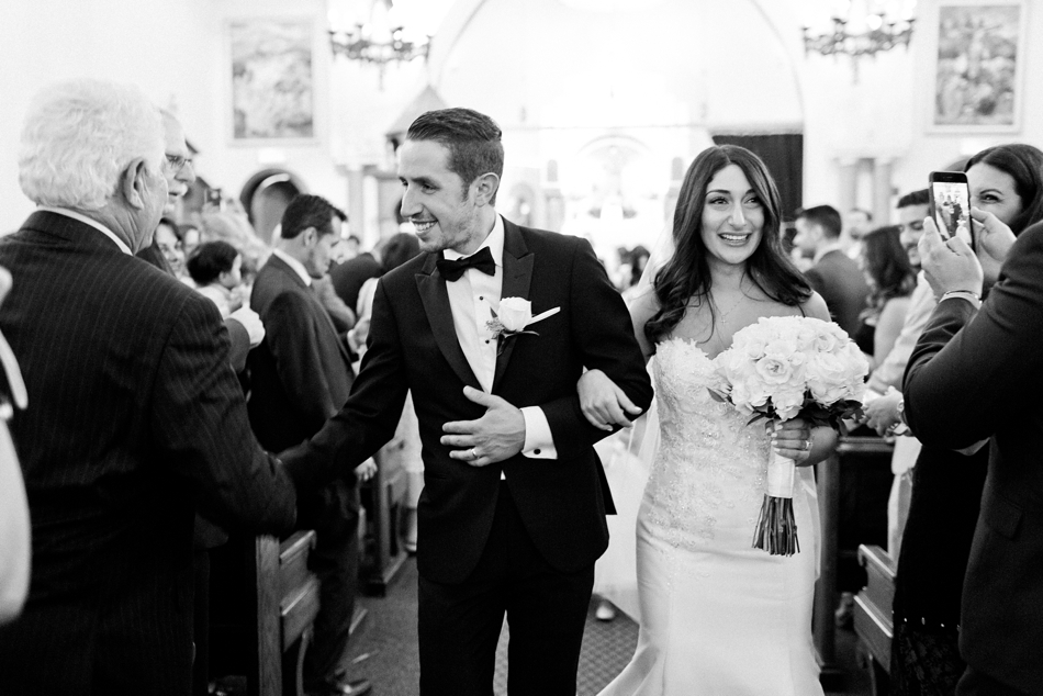 Tamar-and-Giovanni-Scena-Old-Port-Lisa-Renault-Photographie-Montreal-Wedding-Photographer-4_0035.jpg