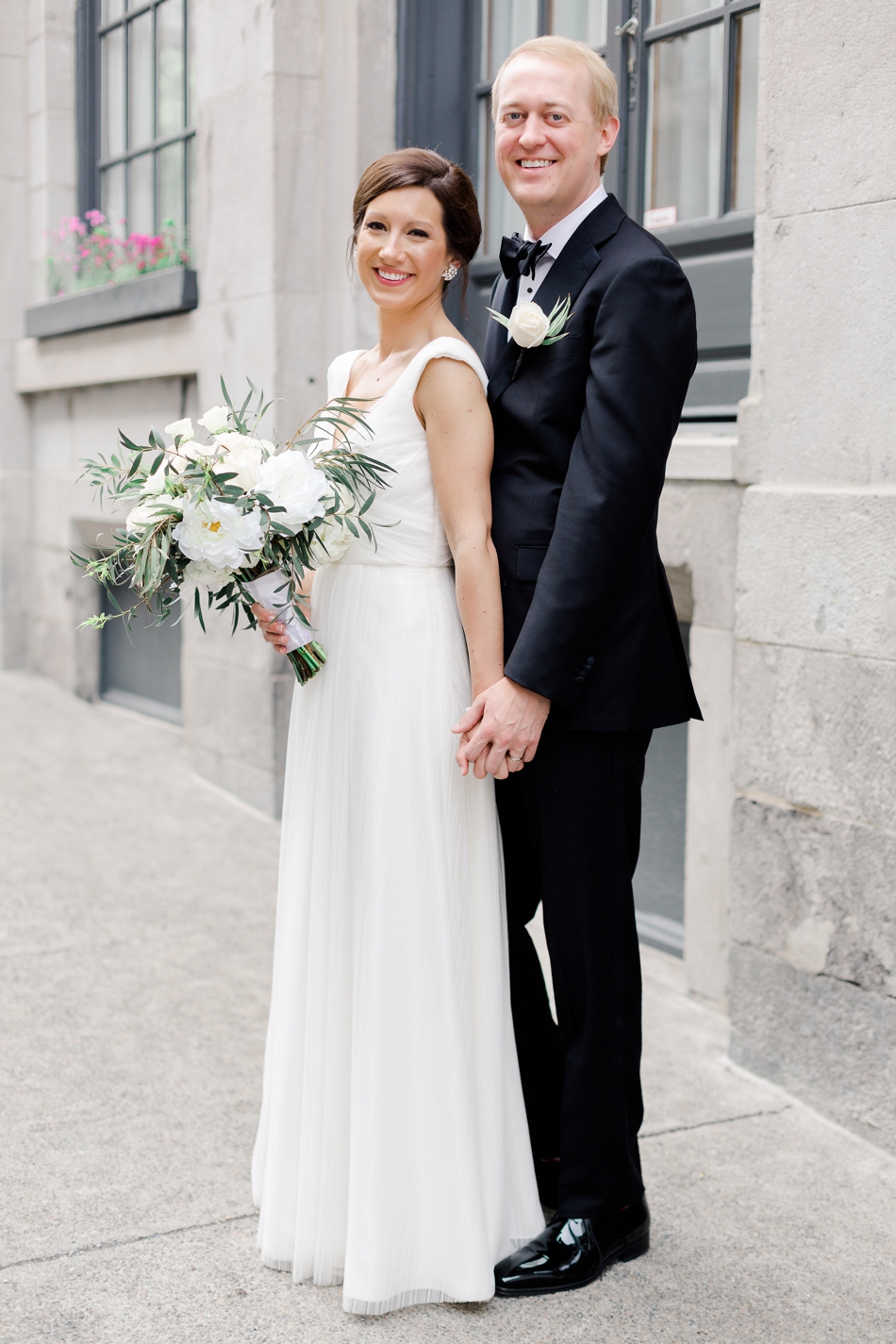 Stephanie-and-Rick-Lisa-Renault-Photographie-William-Gray-Hotel-Old-Montreal-Wedding-Photographer_0030.jpg